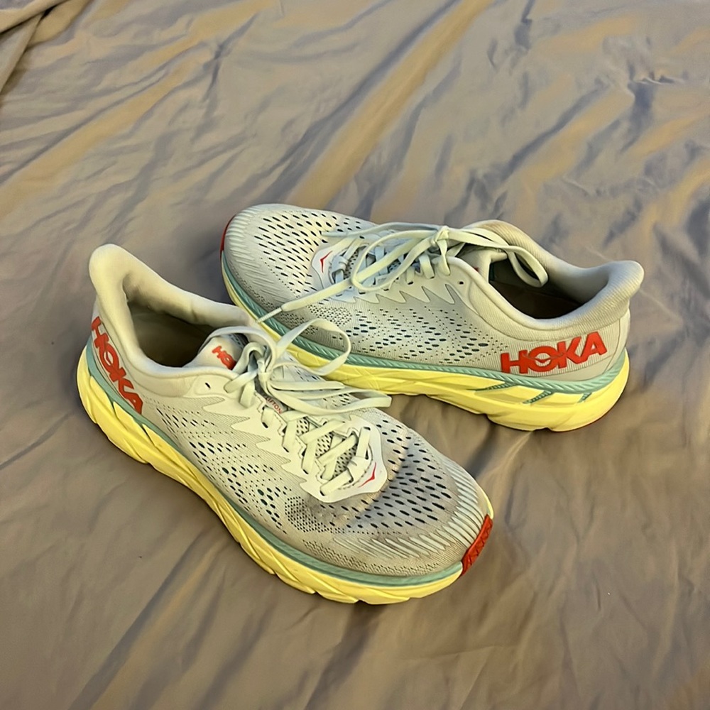Hoka Clifton 7 size 9.5